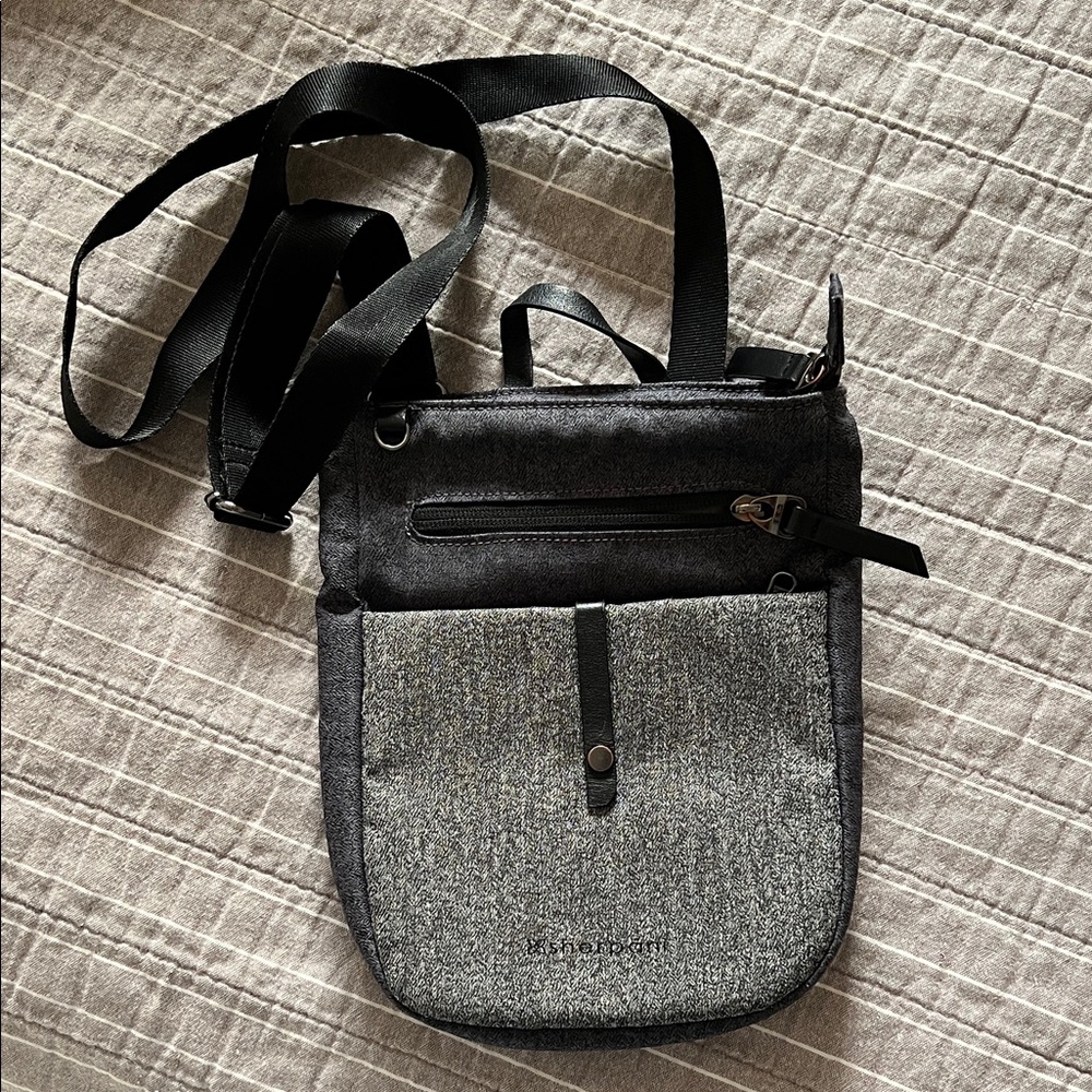 Sherpani cross body bag